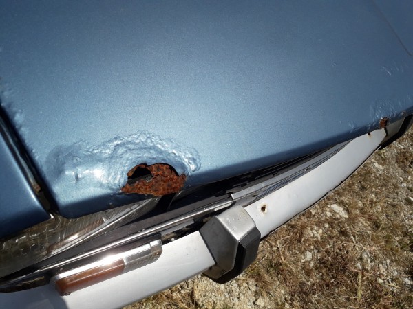 20190705_152025.jpg (3.41 MiB) Visto 3561 veces Por este agujero te coje la mano para cambiarle las bombillas