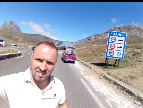 Screenshot_20200428-231141~2.png (622.33 KiB) Visto 5926 veces En la frontera