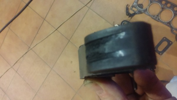 20171202_182051.jpg (2.43 MiB) Visto 9217 veces el patín tensor presentaba desgaste