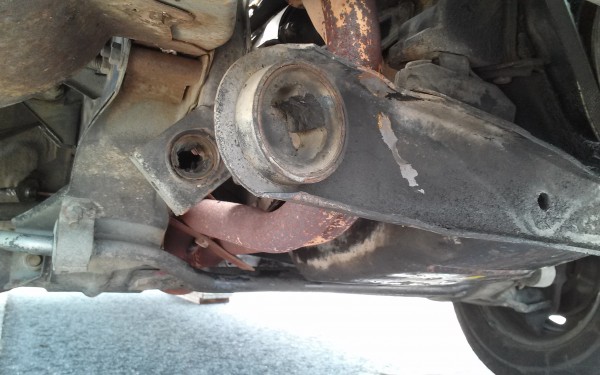 20180420_132853.jpg (1.34 MiB) Visto 4311 veces Se ve el del soporte roto.