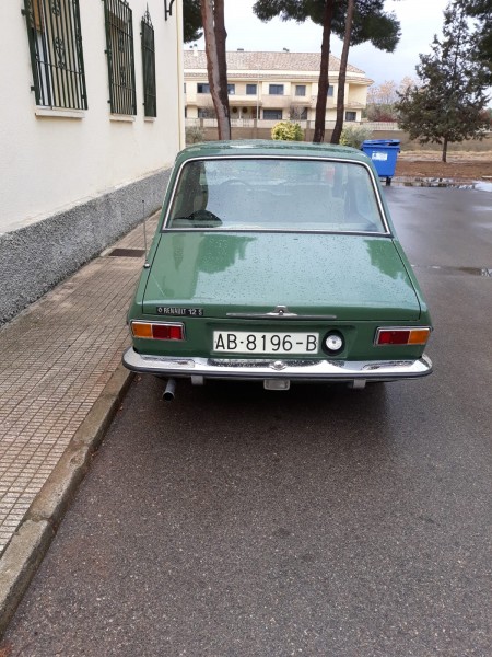 RENAULT 12S (1).jpg